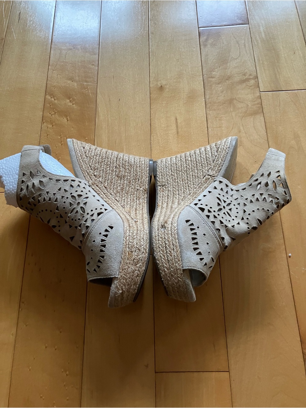 Marc Fisher Wedge Platform - Picture 2 of 7